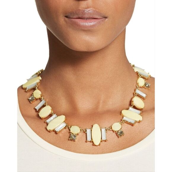 🆕️ Chicos Pria Shell & Dimulated Gemstone Crystal Bib Necklace - Picture 1 of 11